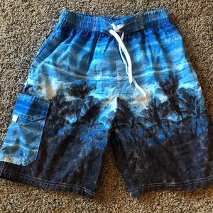 MENS SWIM TRUNKS SIZE MEDIUM